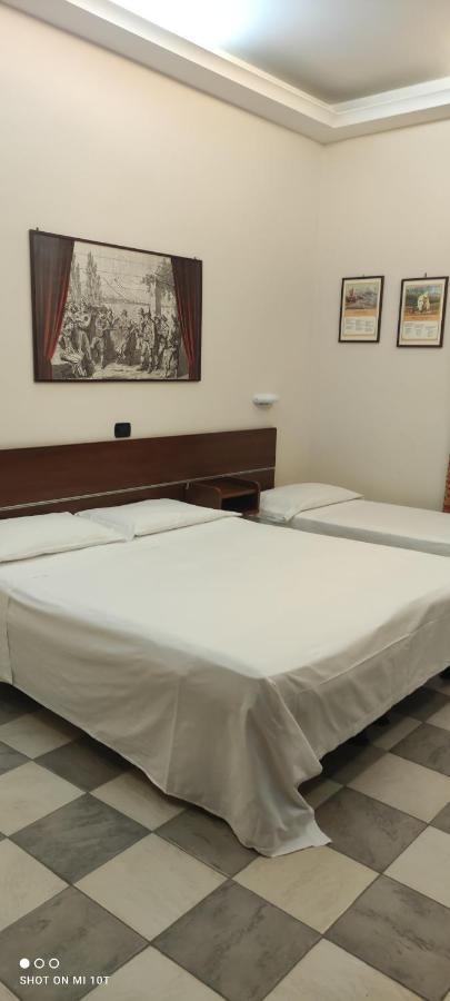 Hotel Luna Rossa Napoli Exterior foto