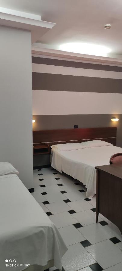 Hotel Luna Rossa Napoli Exterior foto