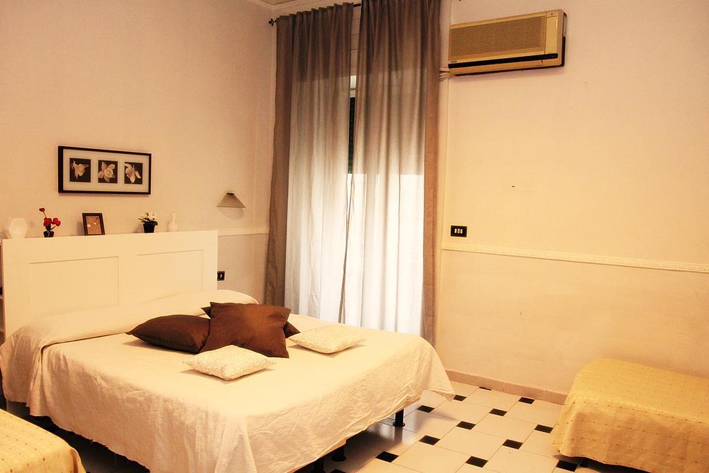 Hotel Luna Rossa Napoli Exterior foto
